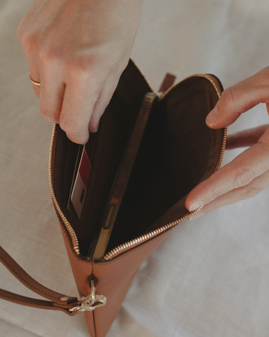 ARV June Purse - Saddle