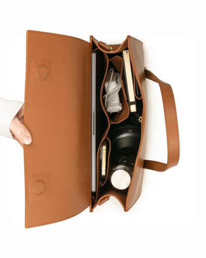 Adele Jobbveske Large - Saddle