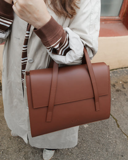 Adele Jobbveske Small - Brun