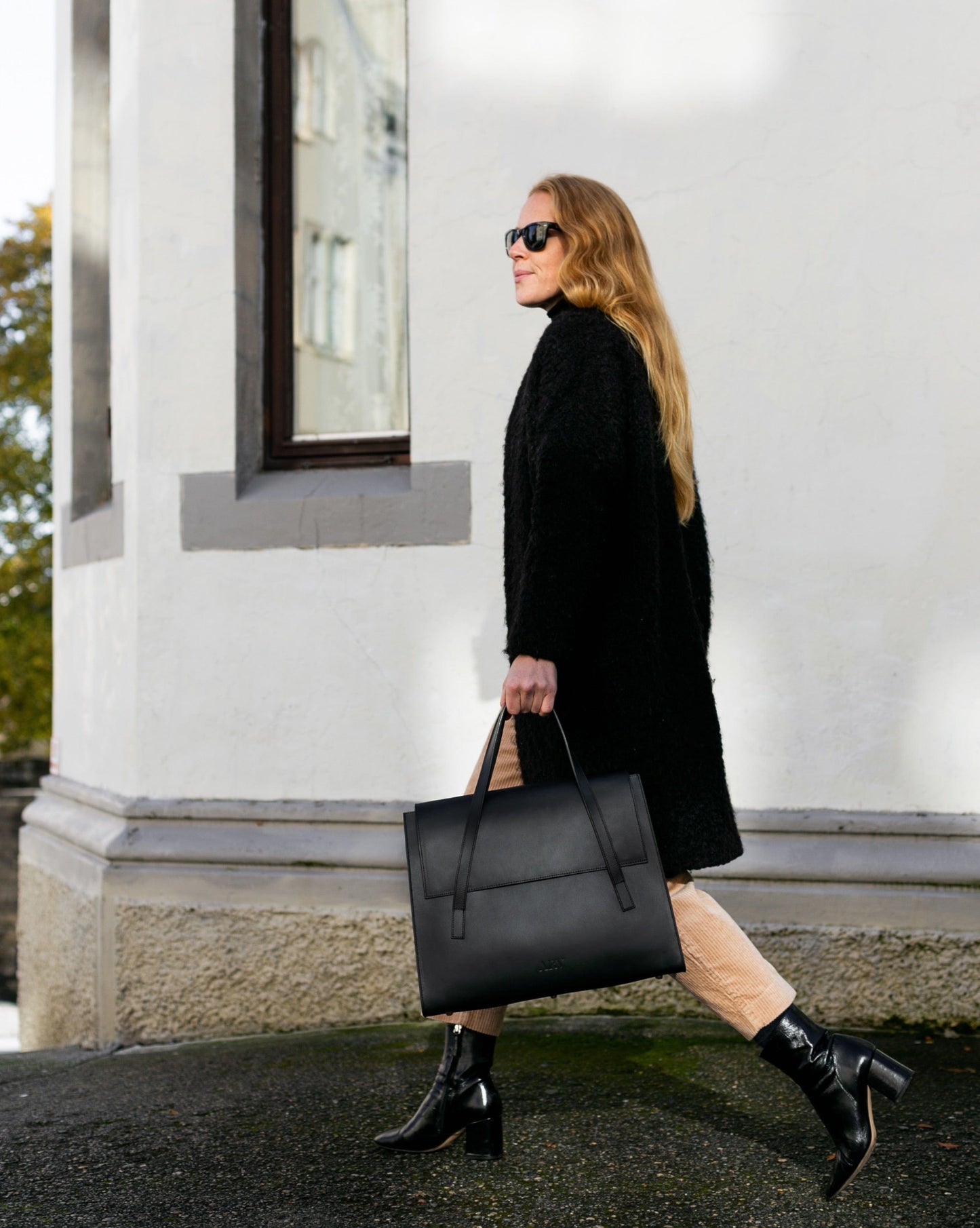 Adele Jobbveske Large - Svart