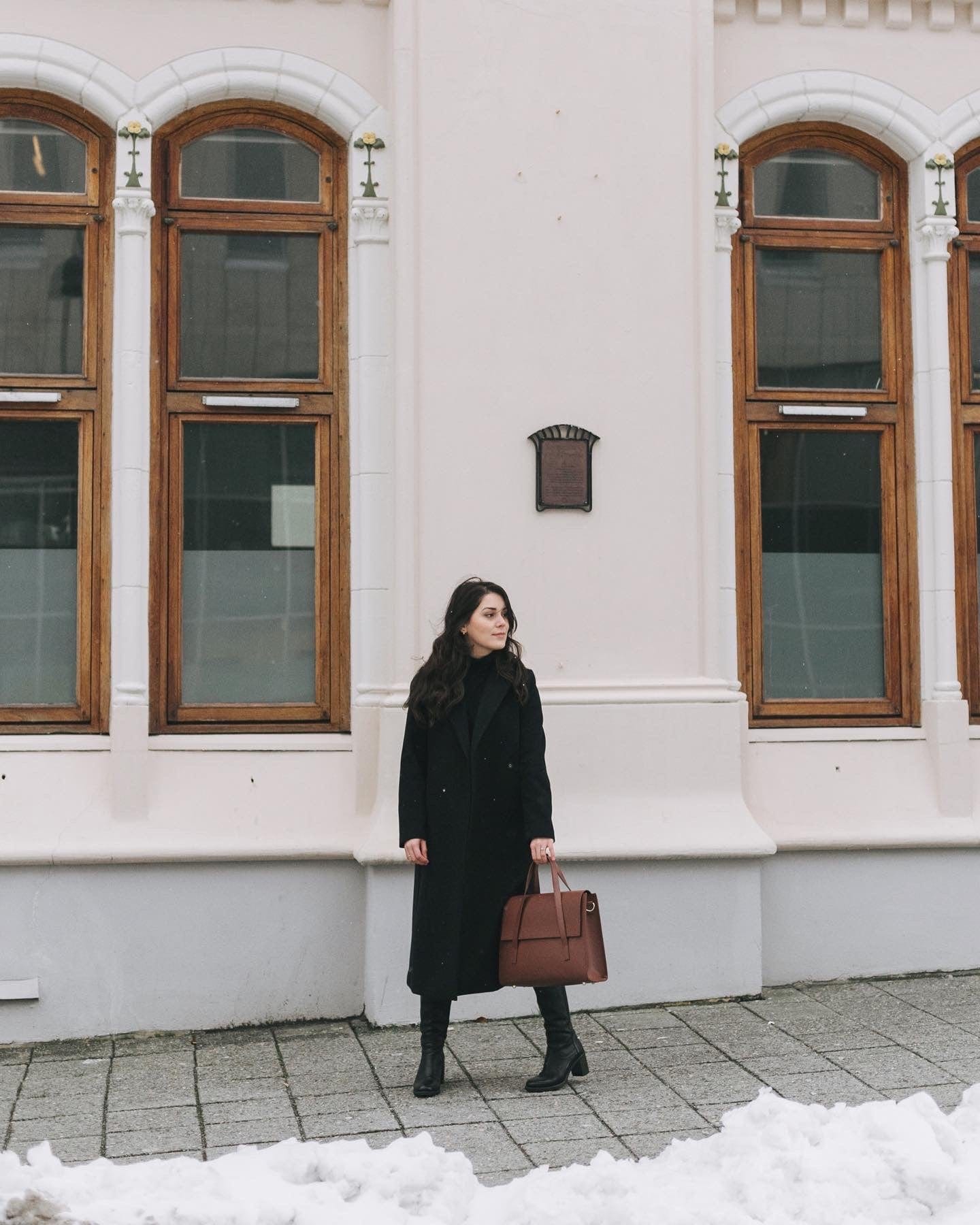 ARV Adele Jobbveske Small - Brun