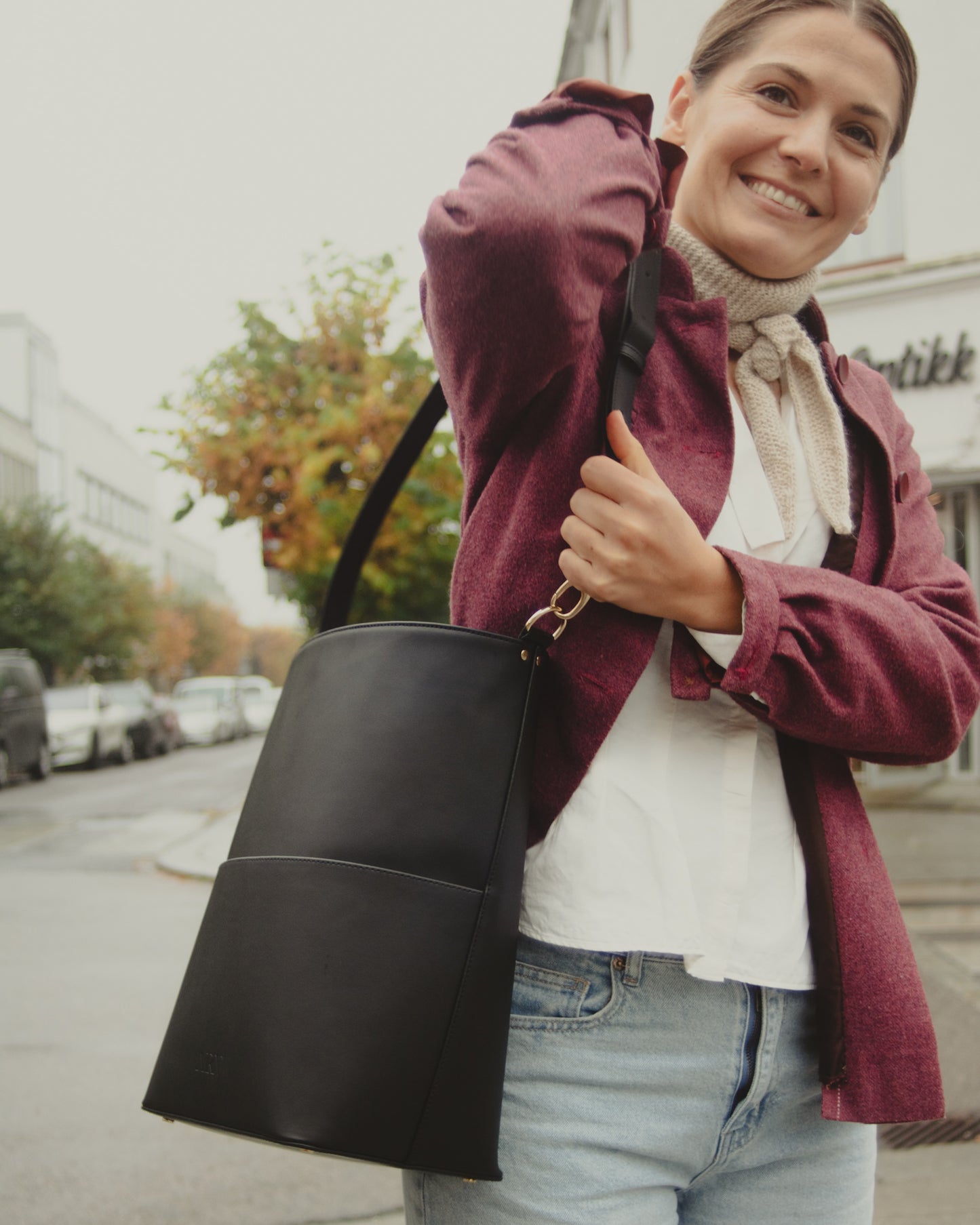 Ingvill Bucket Bag - Svart