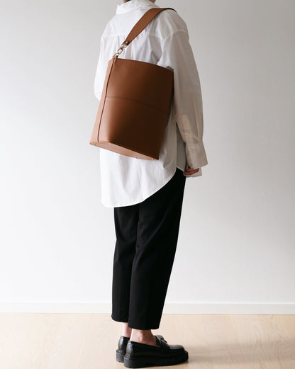 ARV Ingvill Bucket Bag - Saddle