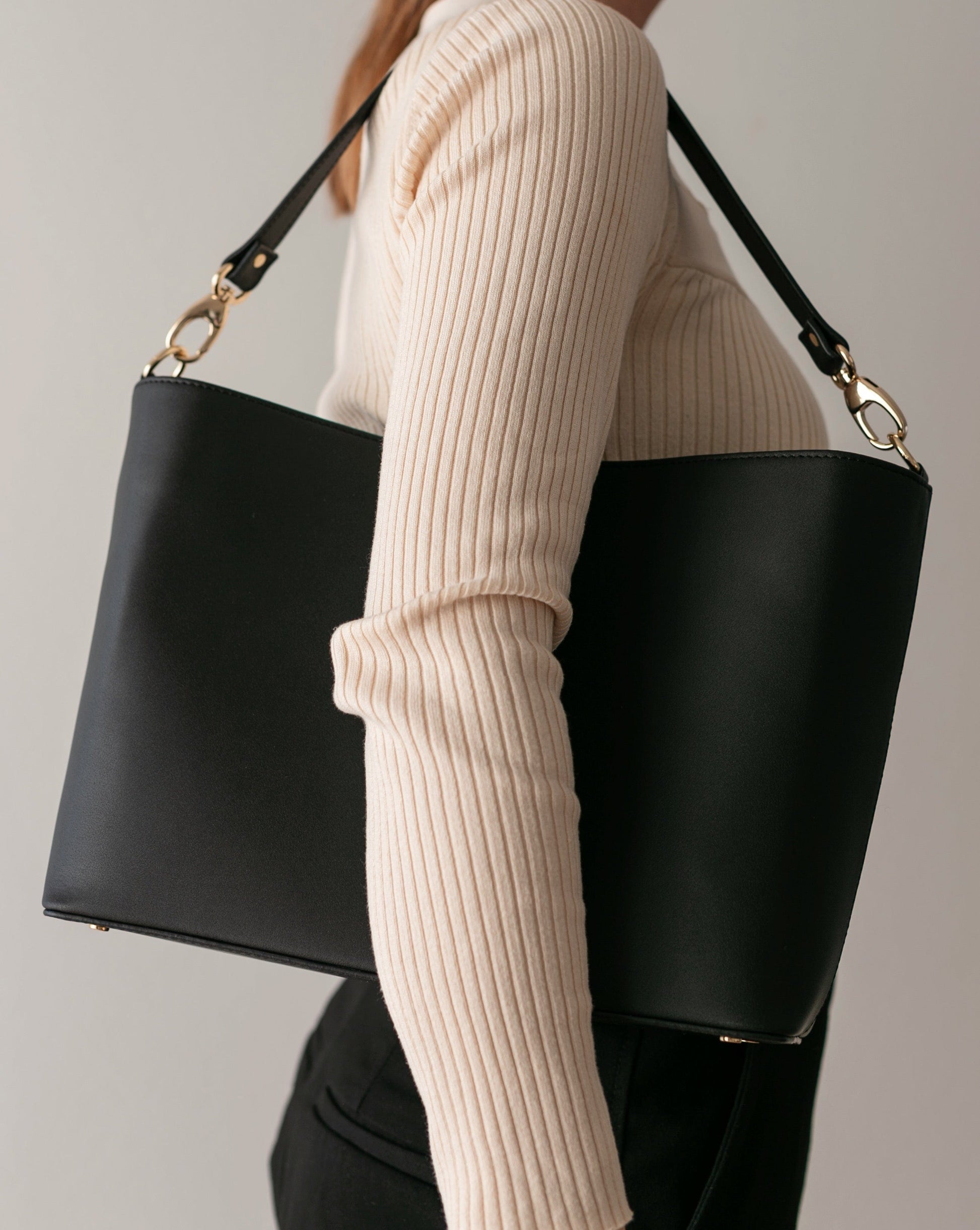 ARV Marianne Handbag - Svart